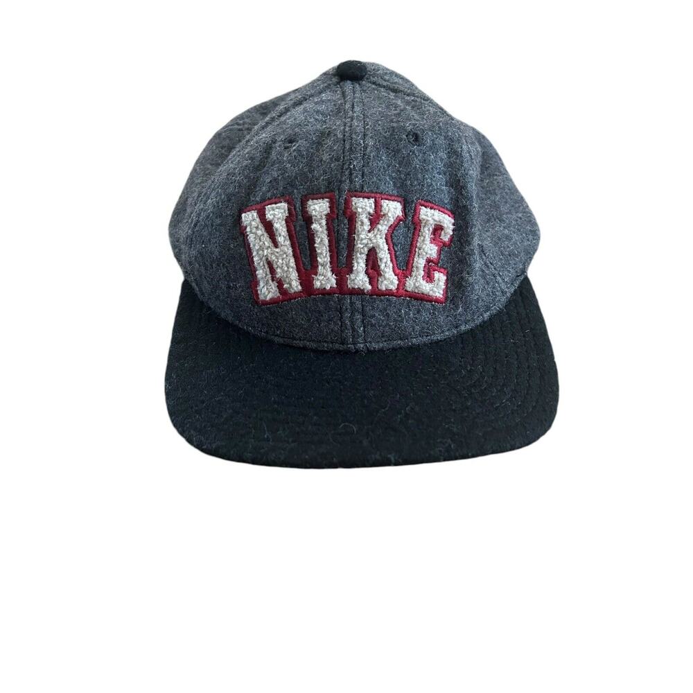 Vintage Nike USA Wool Snapback Spell-Out Hat Low Profile Block Raised Letters